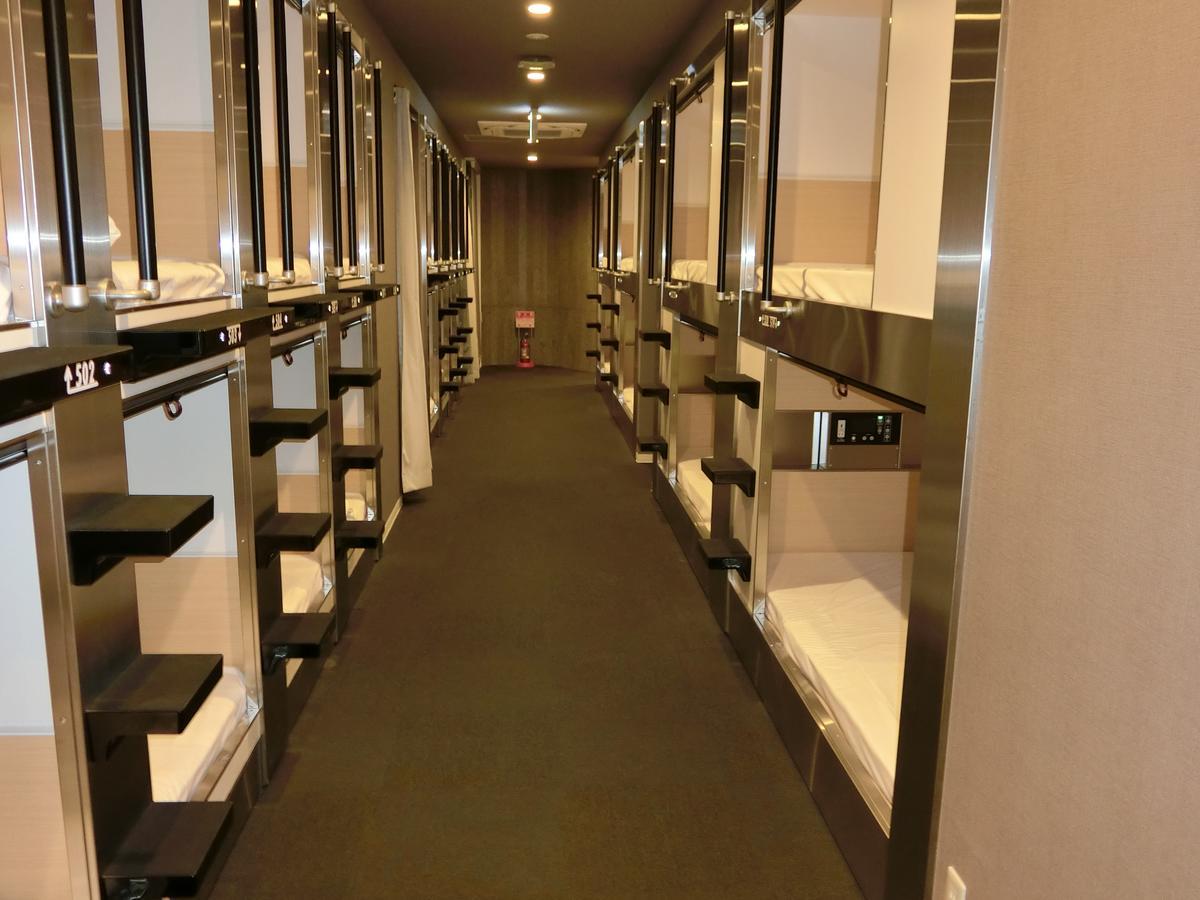 Capsule Hotel Valie Ebisucho Osaka Exterior photo