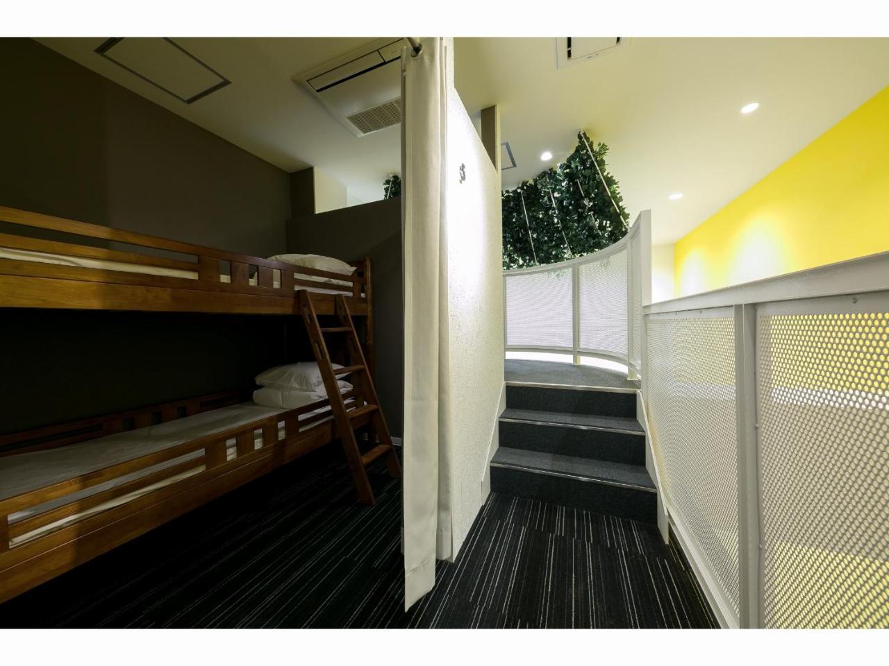 Capsule Hotel Valie Ebisucho Osaka Exterior photo